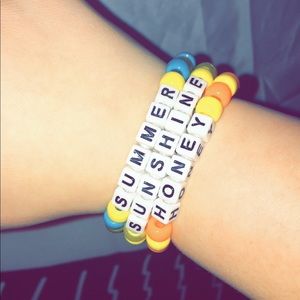 “Summer”“Sunshine”and “Honey” VSCO Bracelet set 🧡